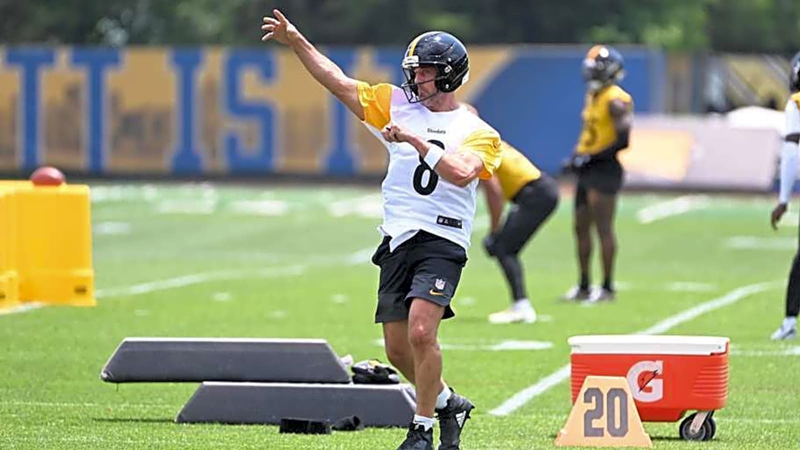 Steelers Get Clarity on Aaron Rodgers’ Post-2025 Plans