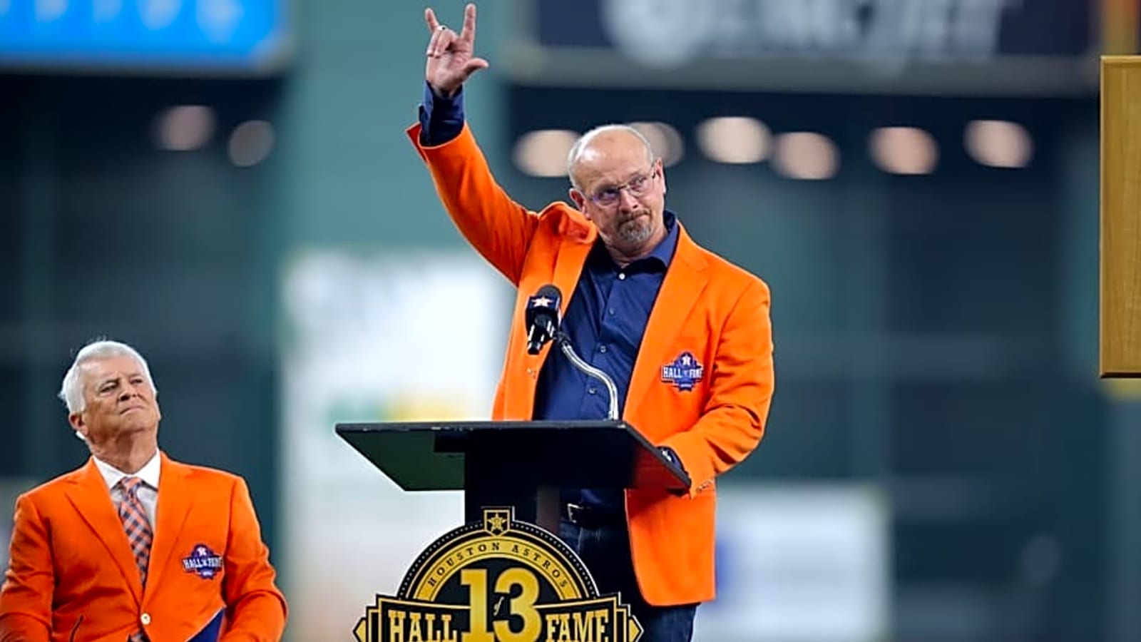 Astros Retire Hall of Famer Billy Wagner’s No. 13 Jersey in Emotional Ceremony