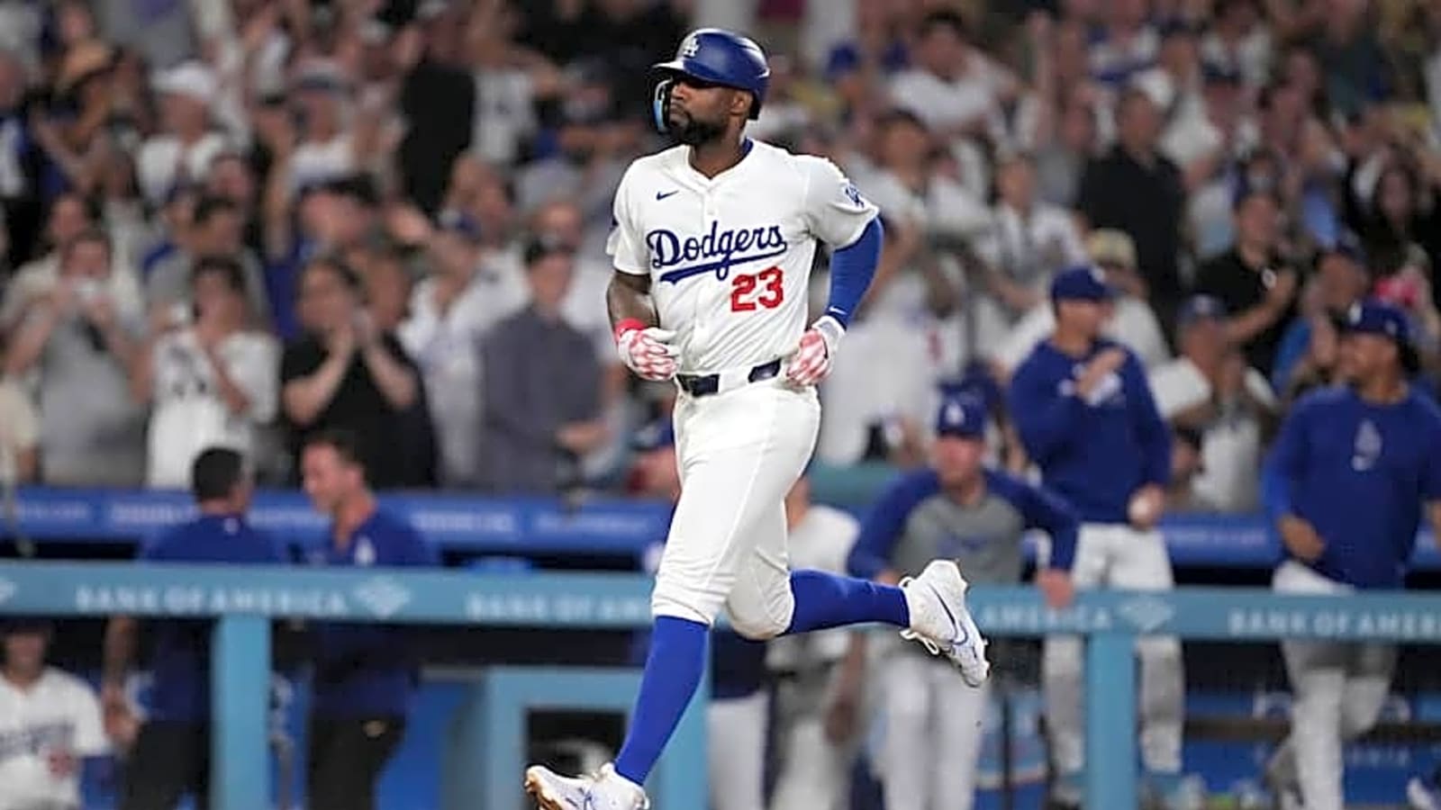 Former Dodgers World Series Champion Outfielder Cut By NL West Rival