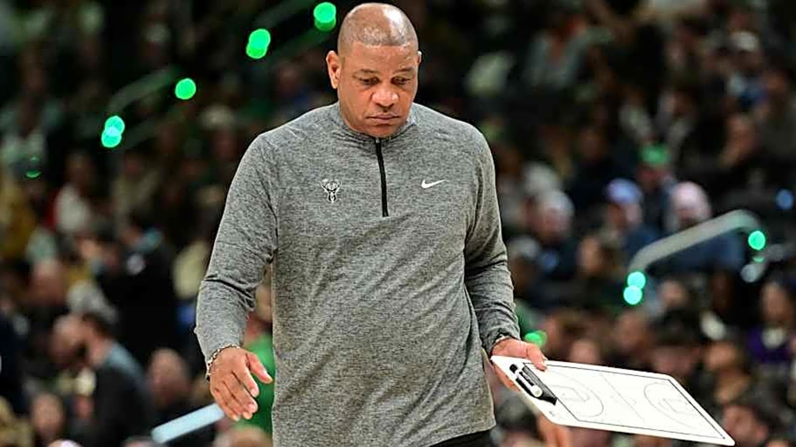 Bucks&#39; Doc Rivers Has Strong Message on Giannis Antetokounmpo Trade Rumors