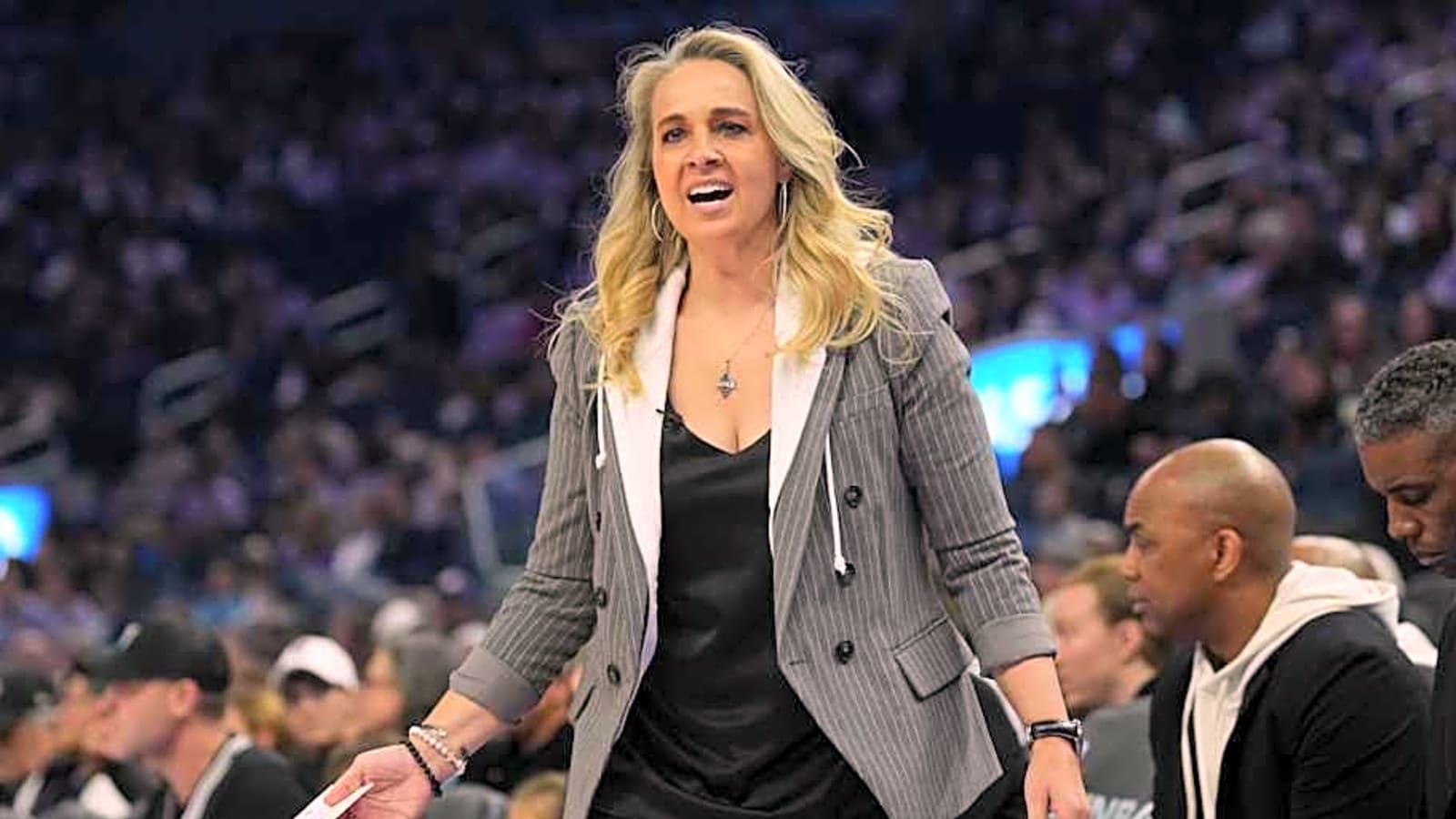 Becky Hammon Wasn&#39;t Surprised About DeWanna Bonner&#39;s Indiana Fever Exit