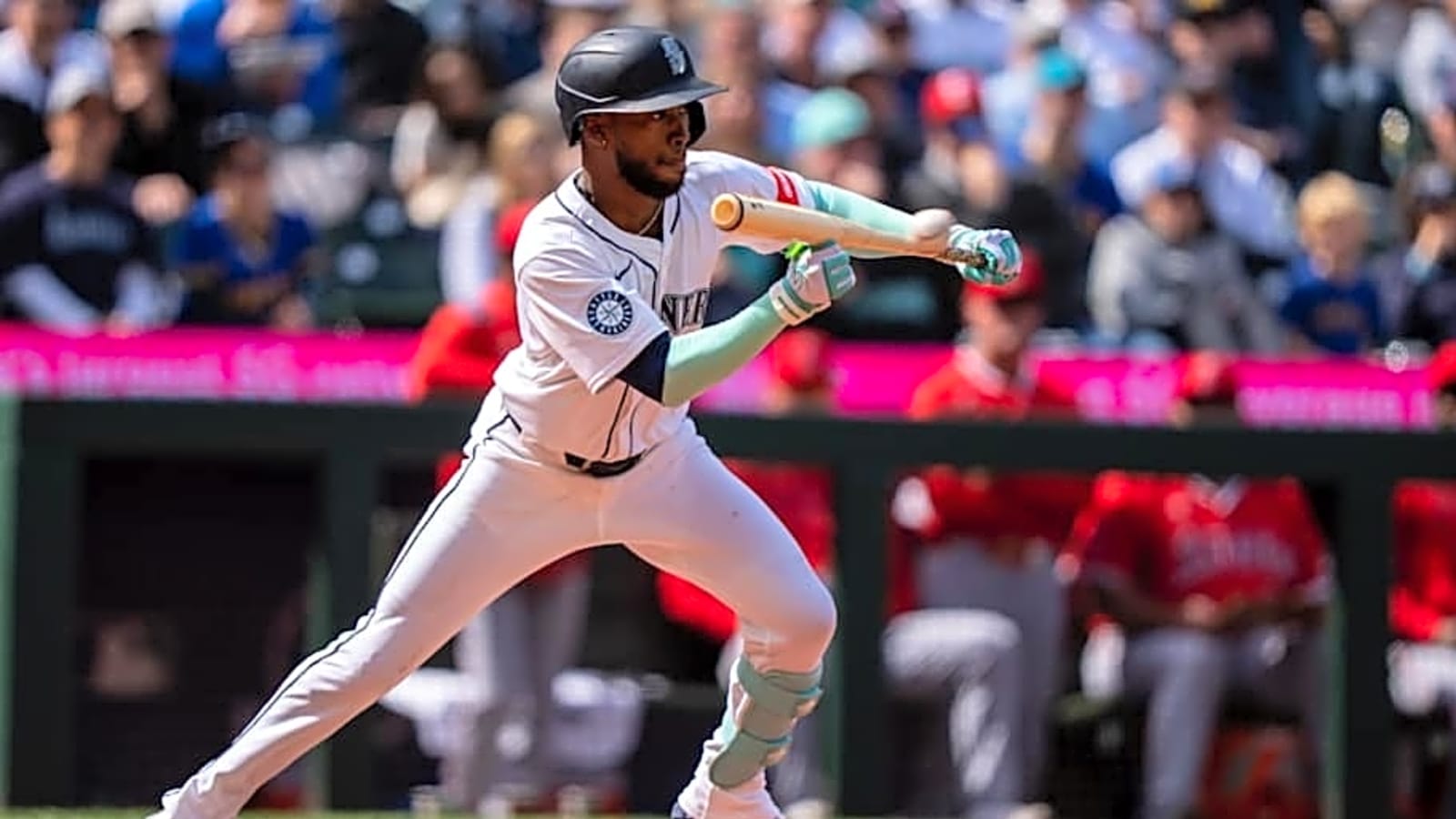 Maybe This Red-Hot Minor Leaguer Deserves a Chance on Seattle Mariners Roster
