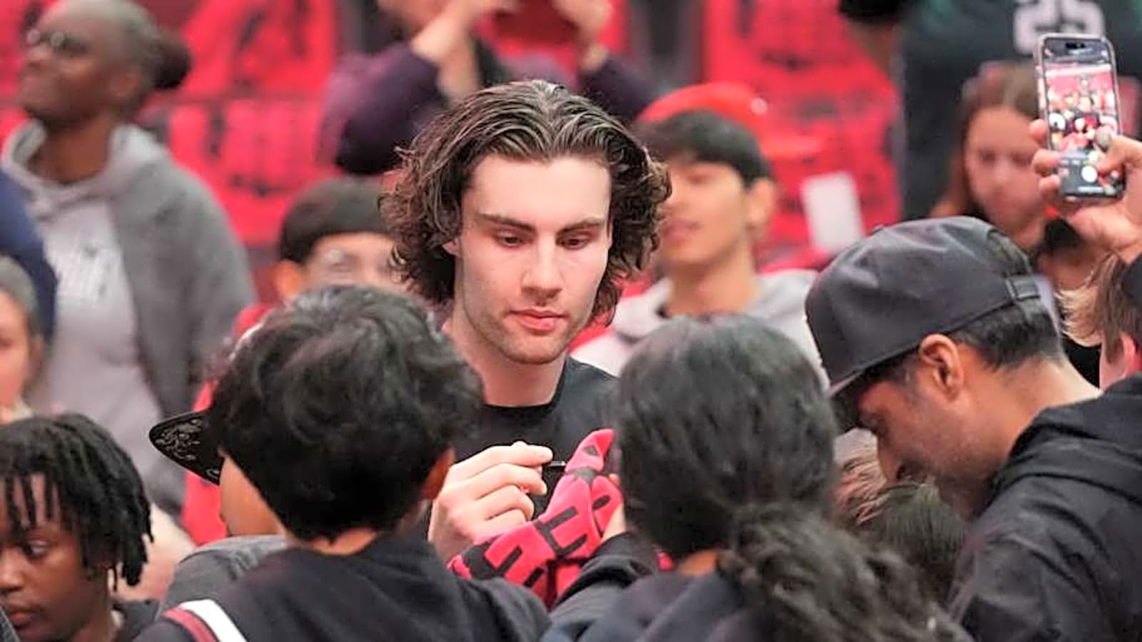 Josh Giddey Makes Unexpected Appearance Amid Contract Negotiations