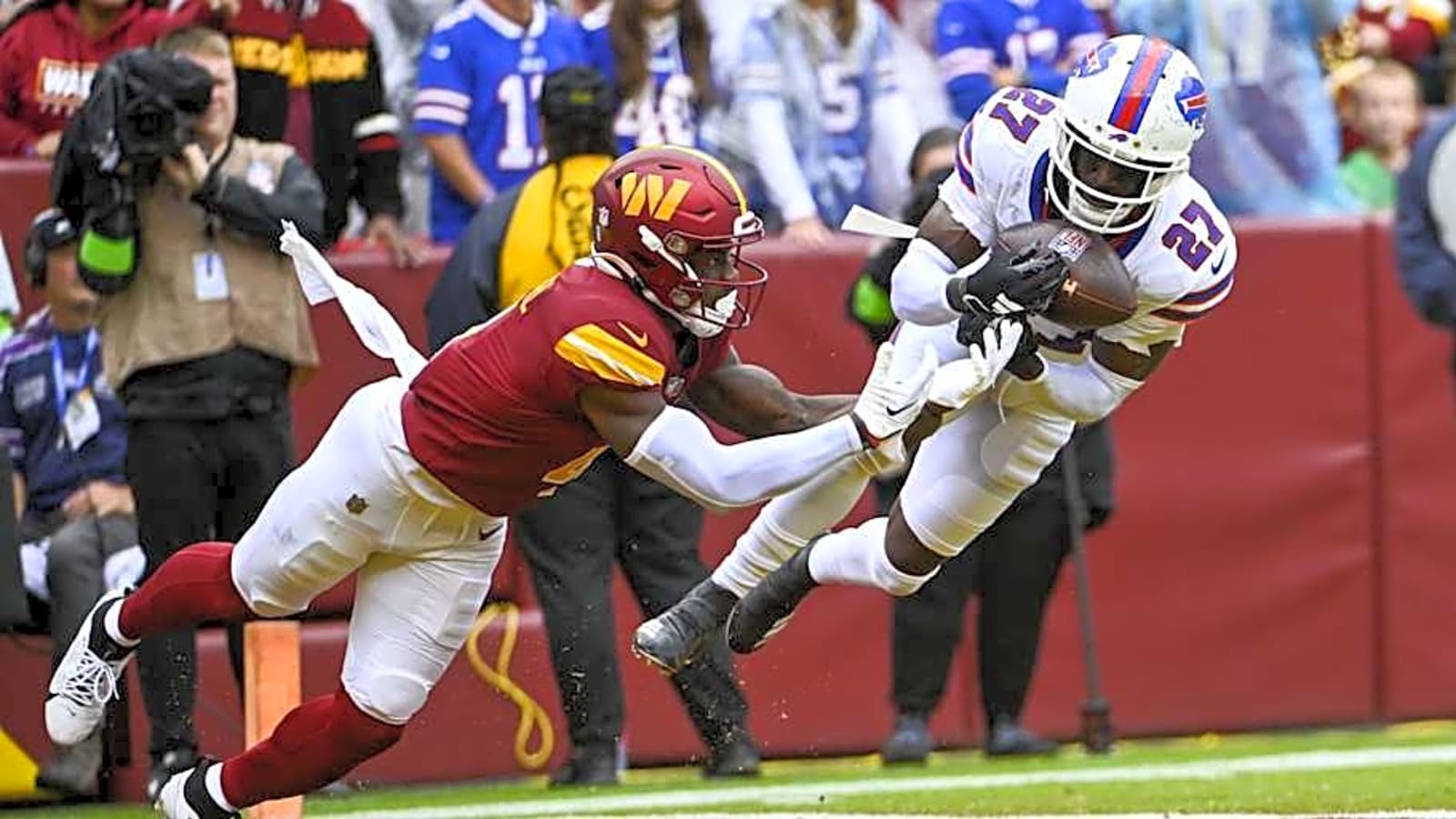 Bills bring back former first-round cornerback on $6.8 million contract