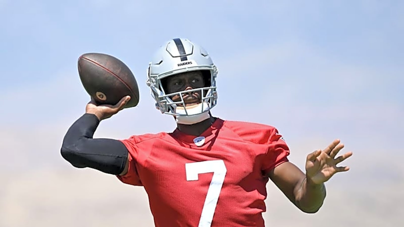 What Are the Expectations for Raiders QB Geno Smith?