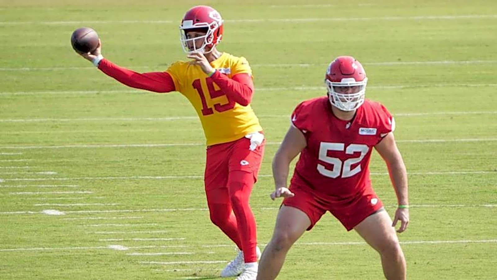 Chiefs&#39; Humphrey Breaks Down Patrick Mahomes&#39; Film Review Process