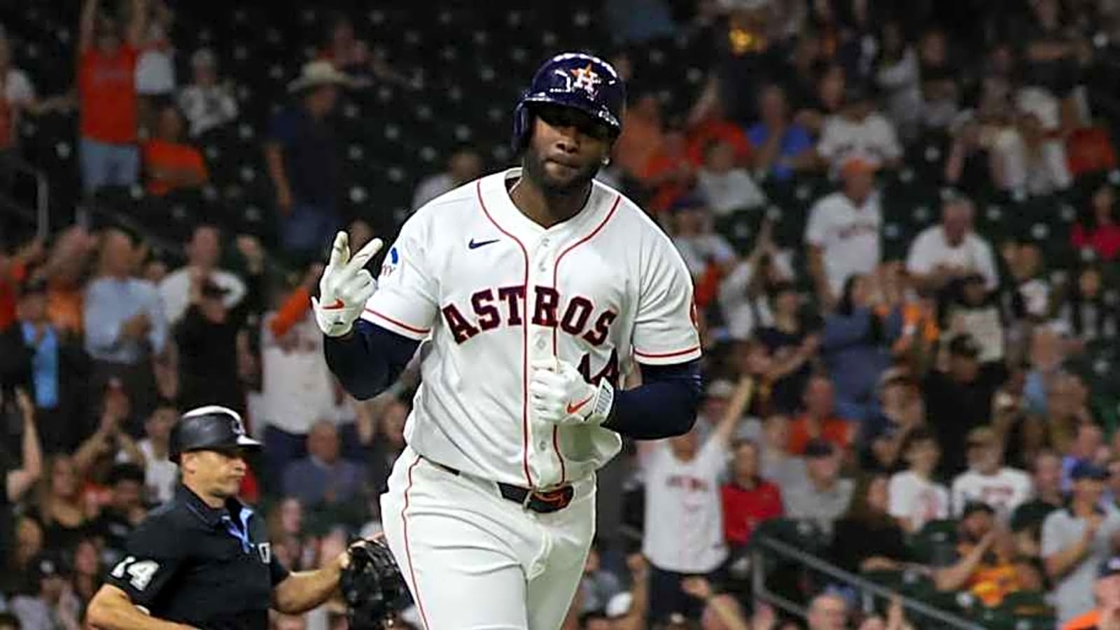 Early Prediction Has Yordan Alvarez Winning Another Major Award for Astros