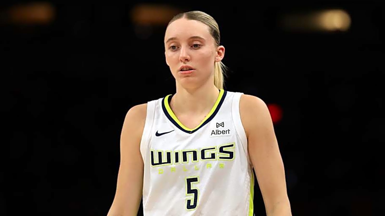 Paige Bueckers Makes &#39;Difficult&#39; Admission About Chronic Knee Pain