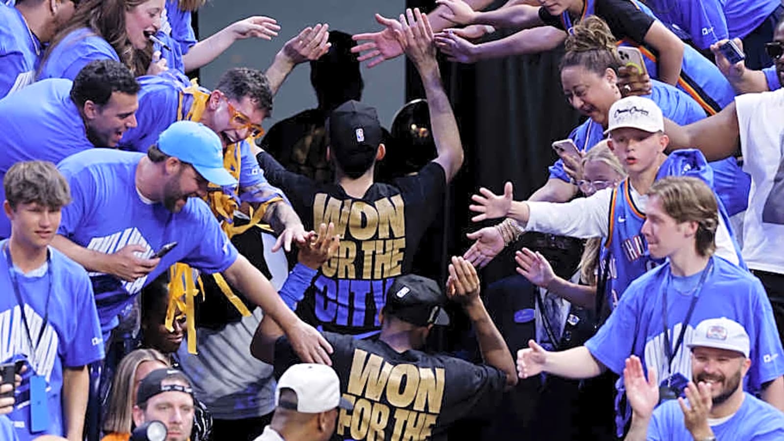 Comparing the OKC Thunder to the NBA&#39;s Last Repeat Champions