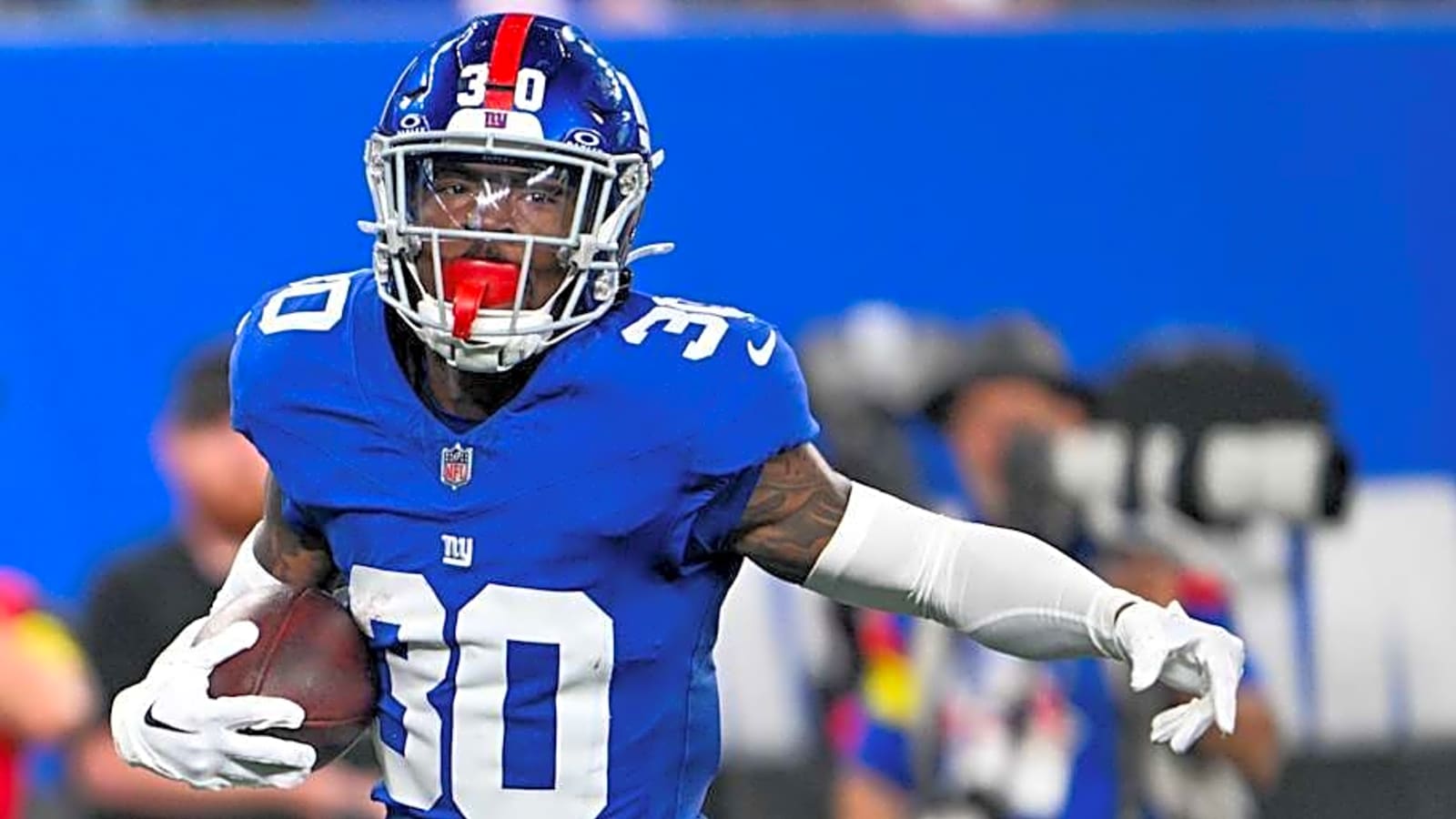 NY Giants DB TJ Moore Reportedly Undergoes Surgery on Right Leg
