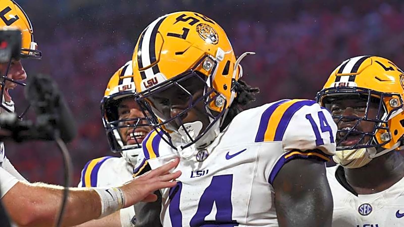 3 Reasons LSU's Trey'Dez Green Will Be College Football's Top TE Next Season