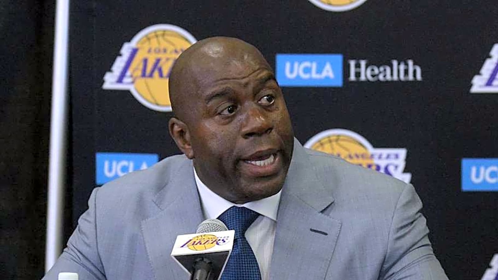 NBA Legend Magic Johnson Makes Feelings Clear About Steph Curry