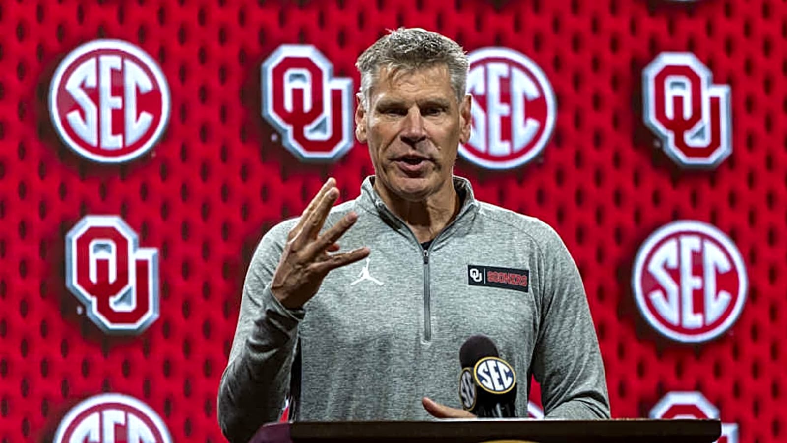 Why Oklahoma Coach Porter Moser is Now &#39;Leaning Into&#39; the Transfer Portal