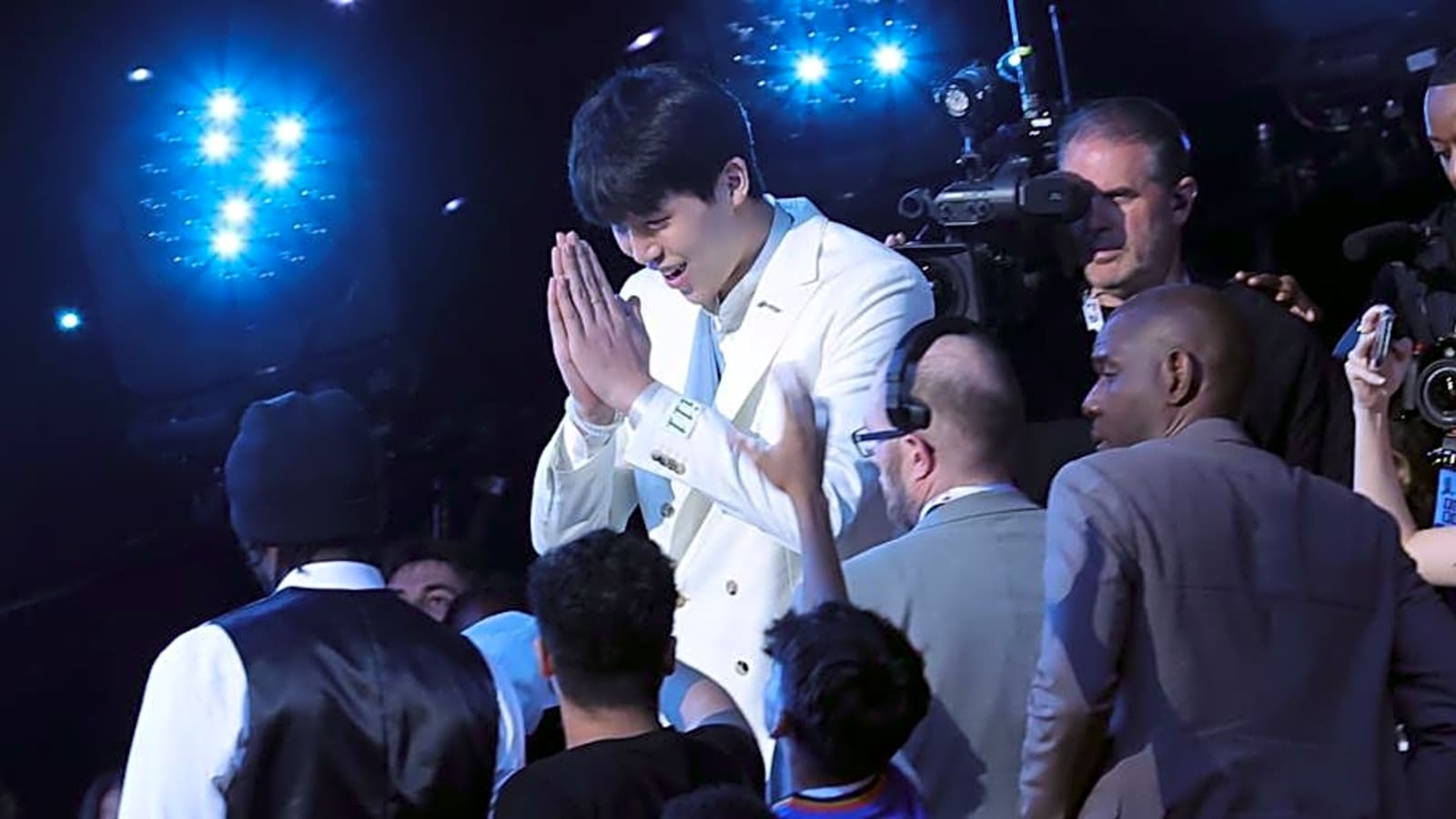 Blazers’ $134.4 Million All-Star Guard Calls Yang Hansen a ‘Superstar’