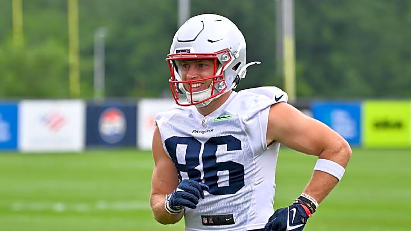 Patriots Rookie WR Impresses During Minicamp