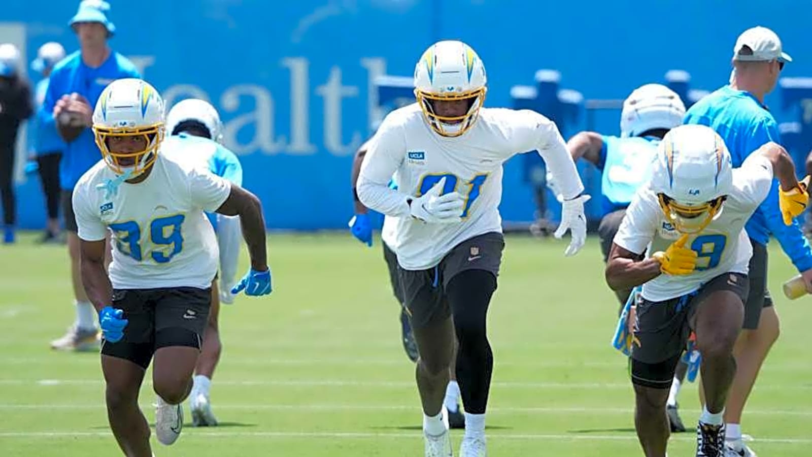 Chargers rookies get bigger chance after apparent injury to veteran