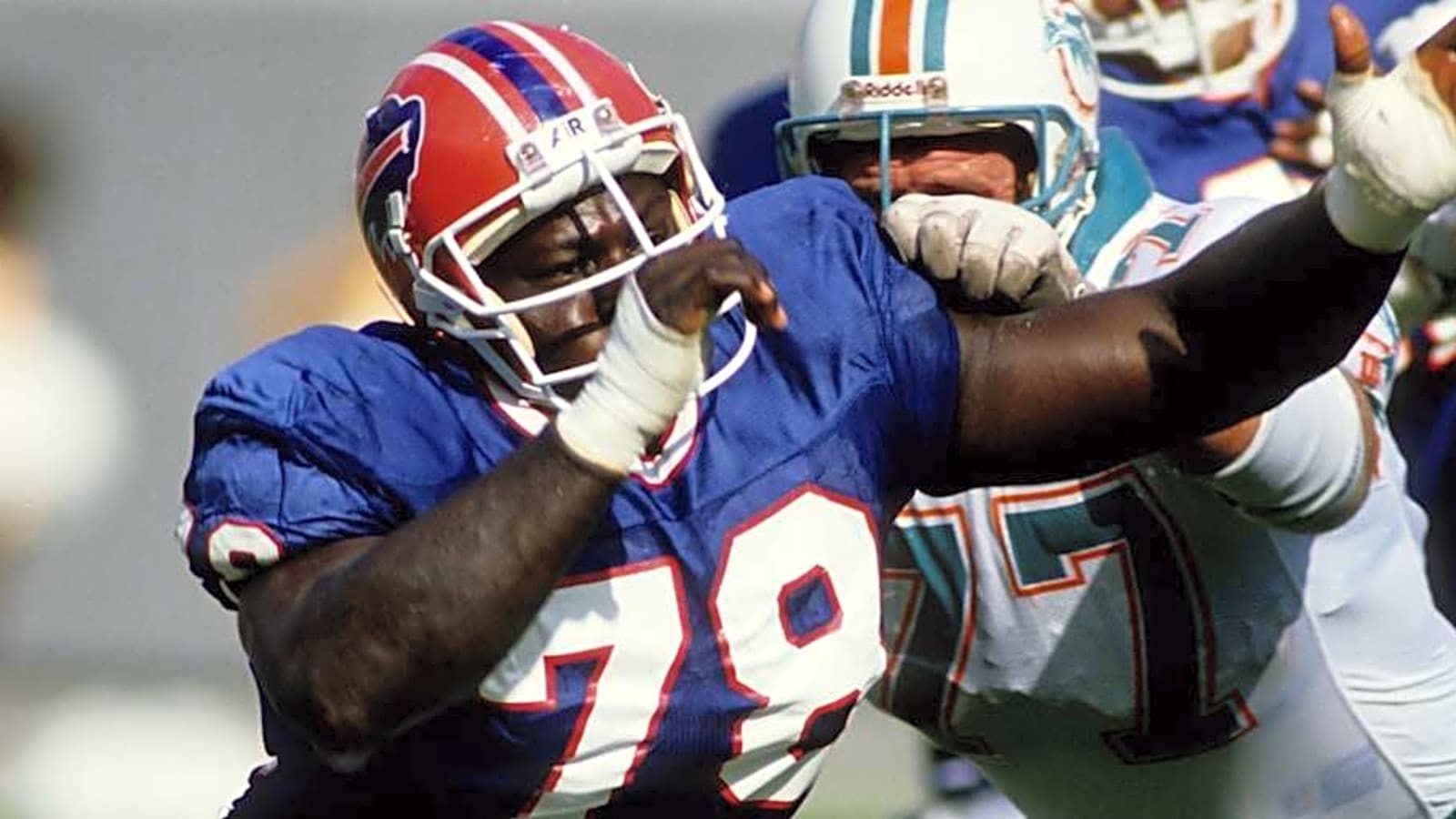 Bills&#39; All-Time Top 10 Defensive Ends: 4-year active player on list
