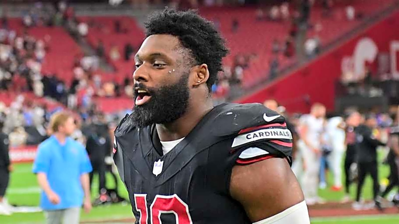 Cardinals Pass Rusher Sidelined With Injury vs Packers