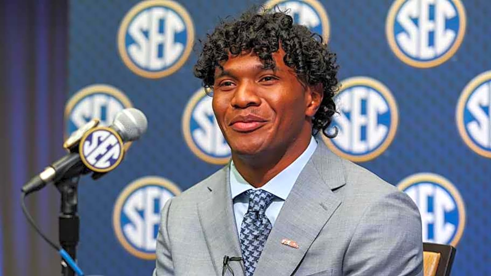 Ole Miss Football&#39;s Austin Simmons Labeled Top-10 Quarterback in SEC By CBS Sports
