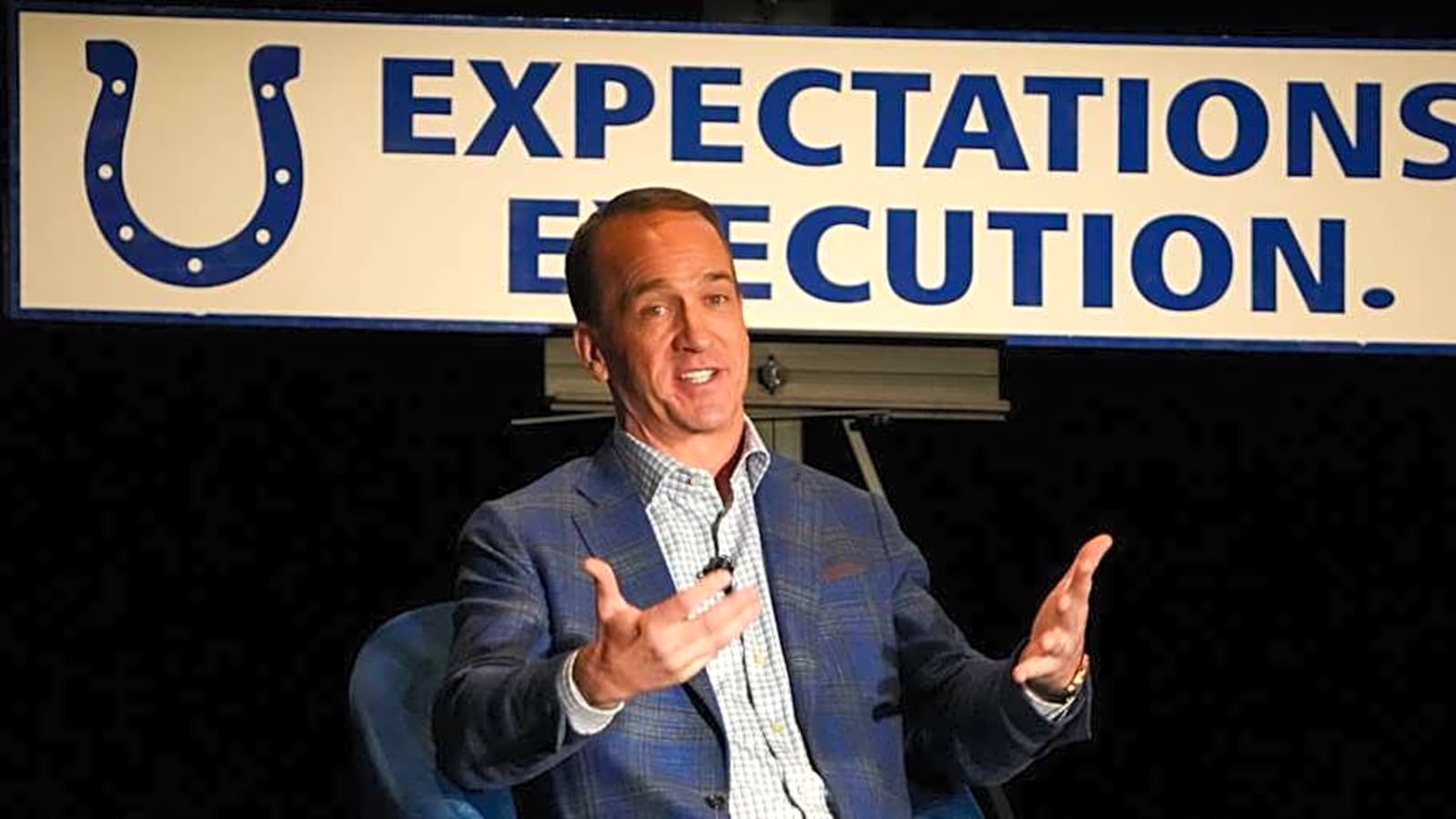 Peyton Manning Supports Rams&#39; Week One Opponent&#39;s Quarterback