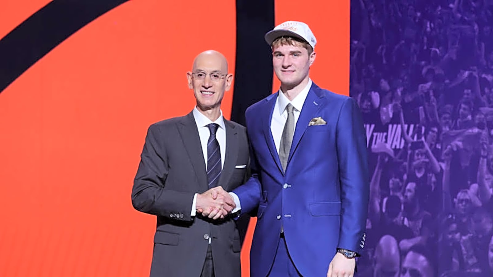 Audio clip of Liam McNeeley&#39;s draft interview explains why the Hornets were sold on him