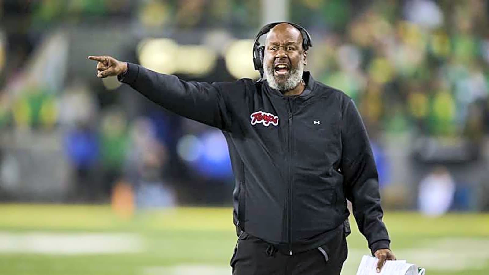 4-star edge rusher spurns Maryland football, commits to Big 12 school