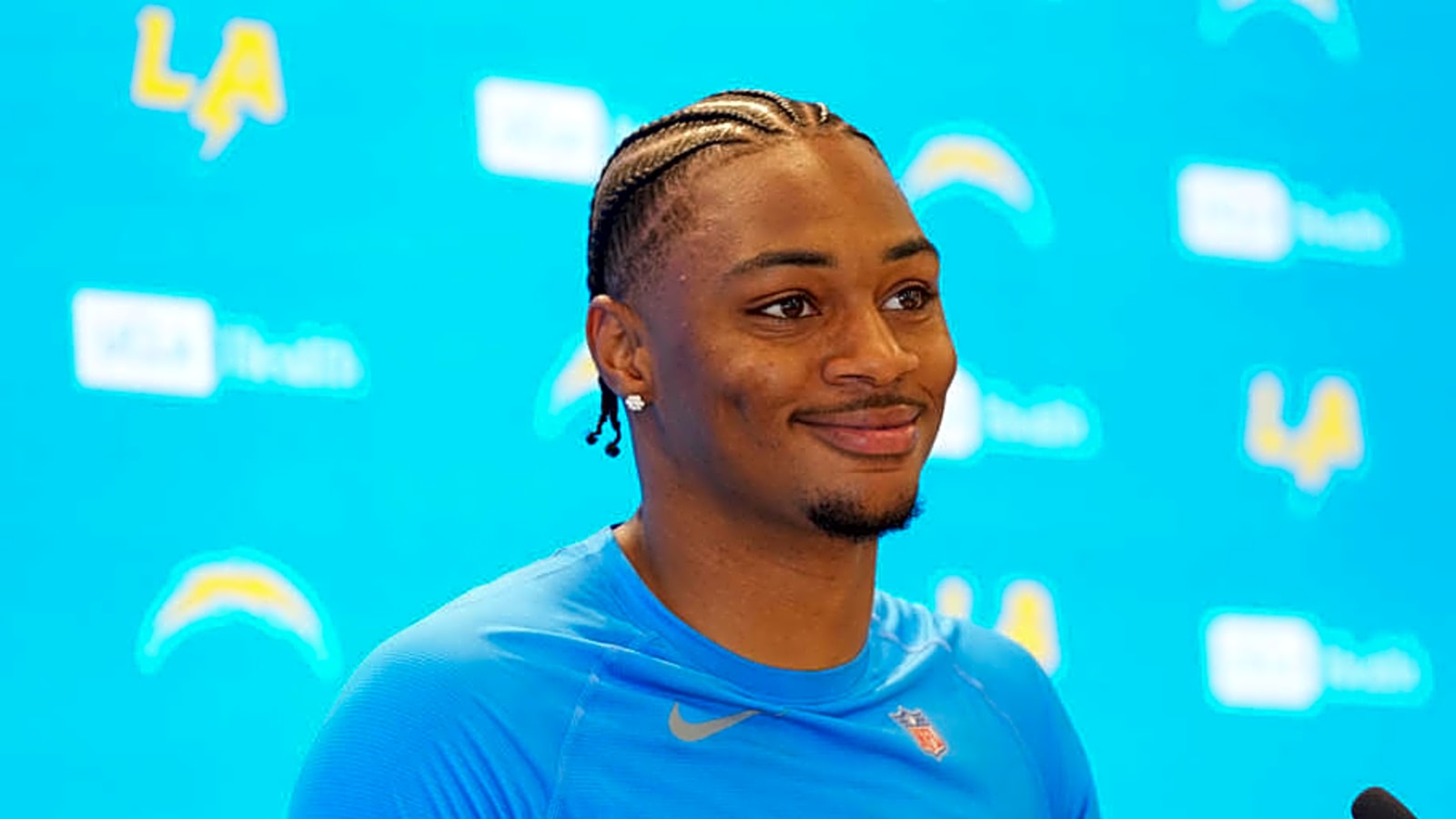 Chargers’ hopes for future at premium positions pop up on unique salary cap team