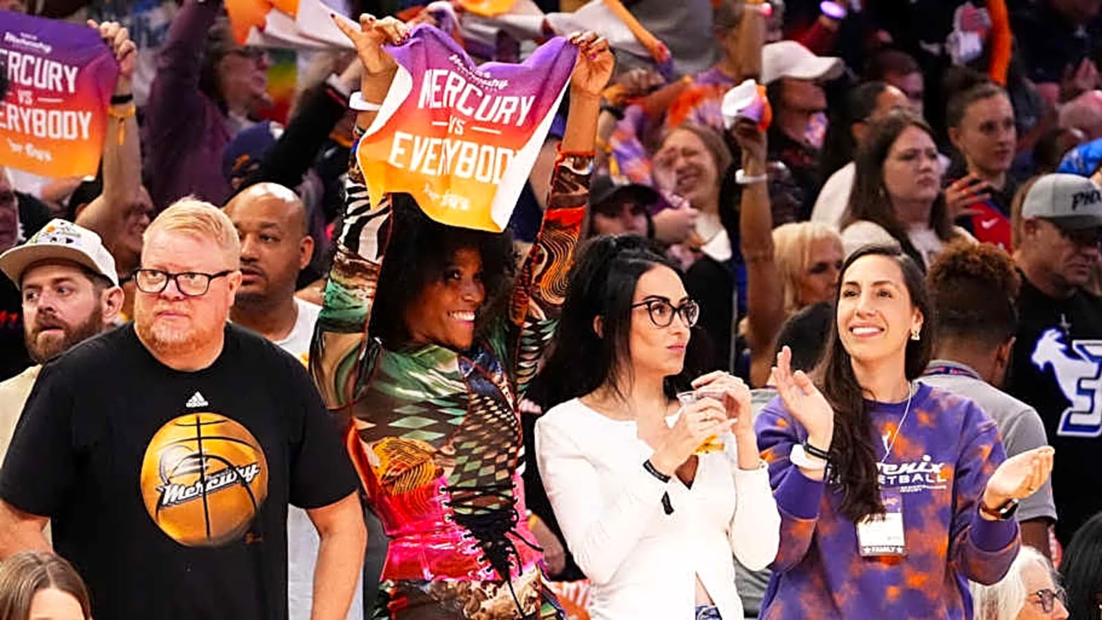 Phoenix Mercury Go International In 2001