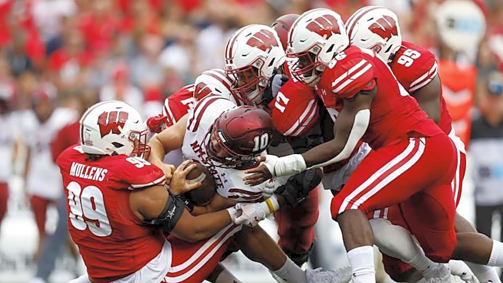 SEC QB trash talks Big Ten competition, three years after getting blown out by Wisconsin Badgers