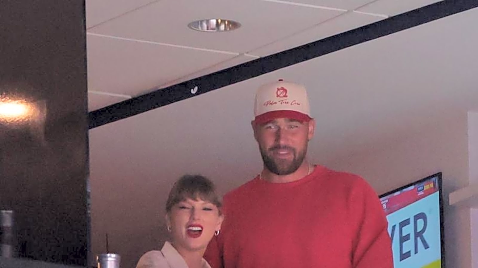Chiefs TE Travis Kelce Stars in New Commercial