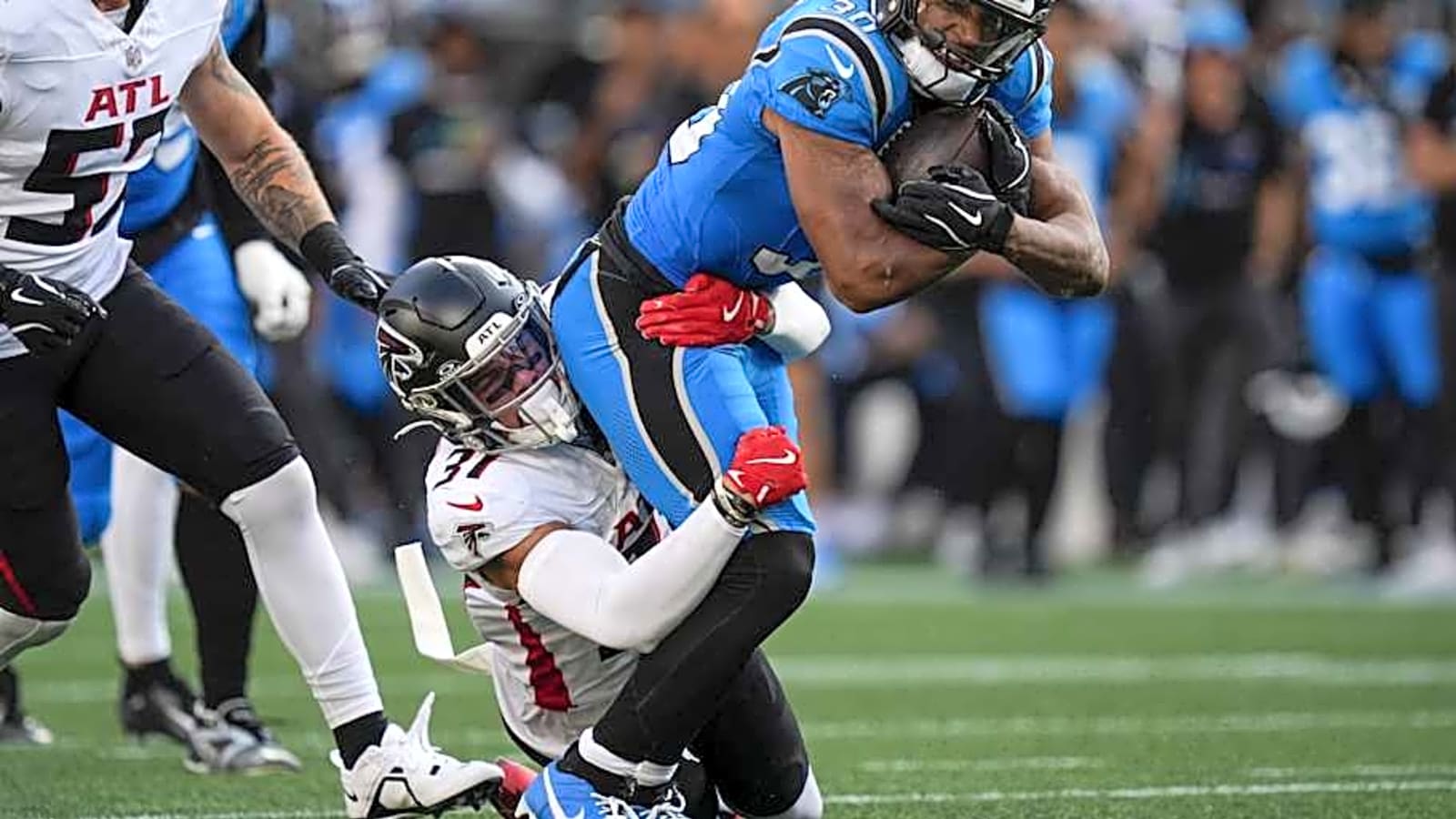 Report: Former Atlanta Falcons Safety being Courted by NFC South Rival
