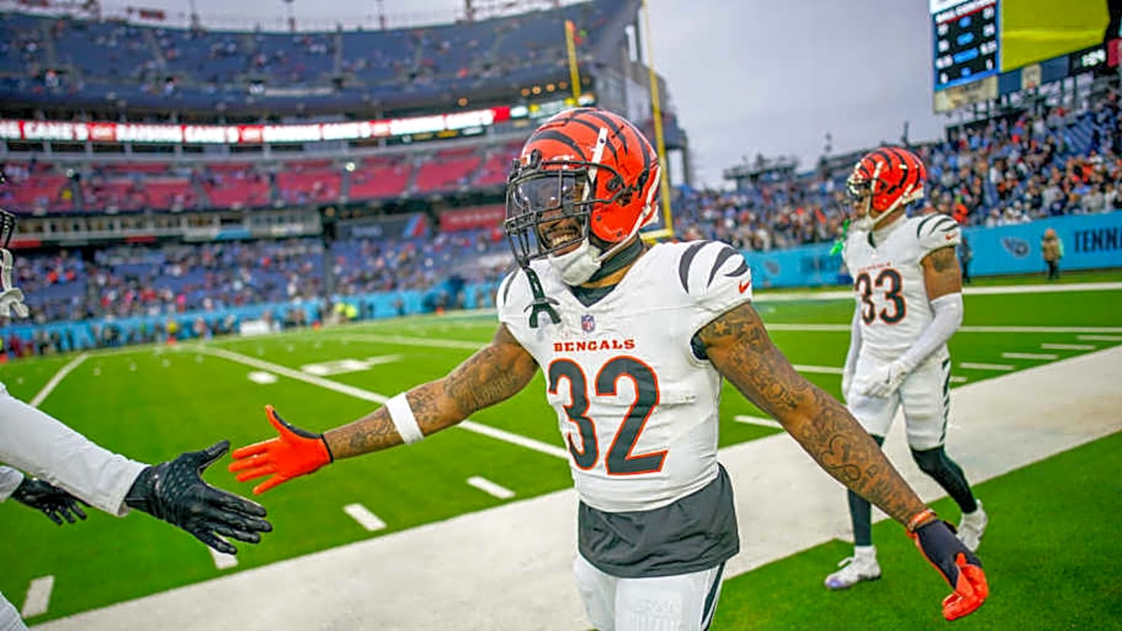 Report: Long-Time Bengals Running Back Trayveon Williams Signing with New England Patriots