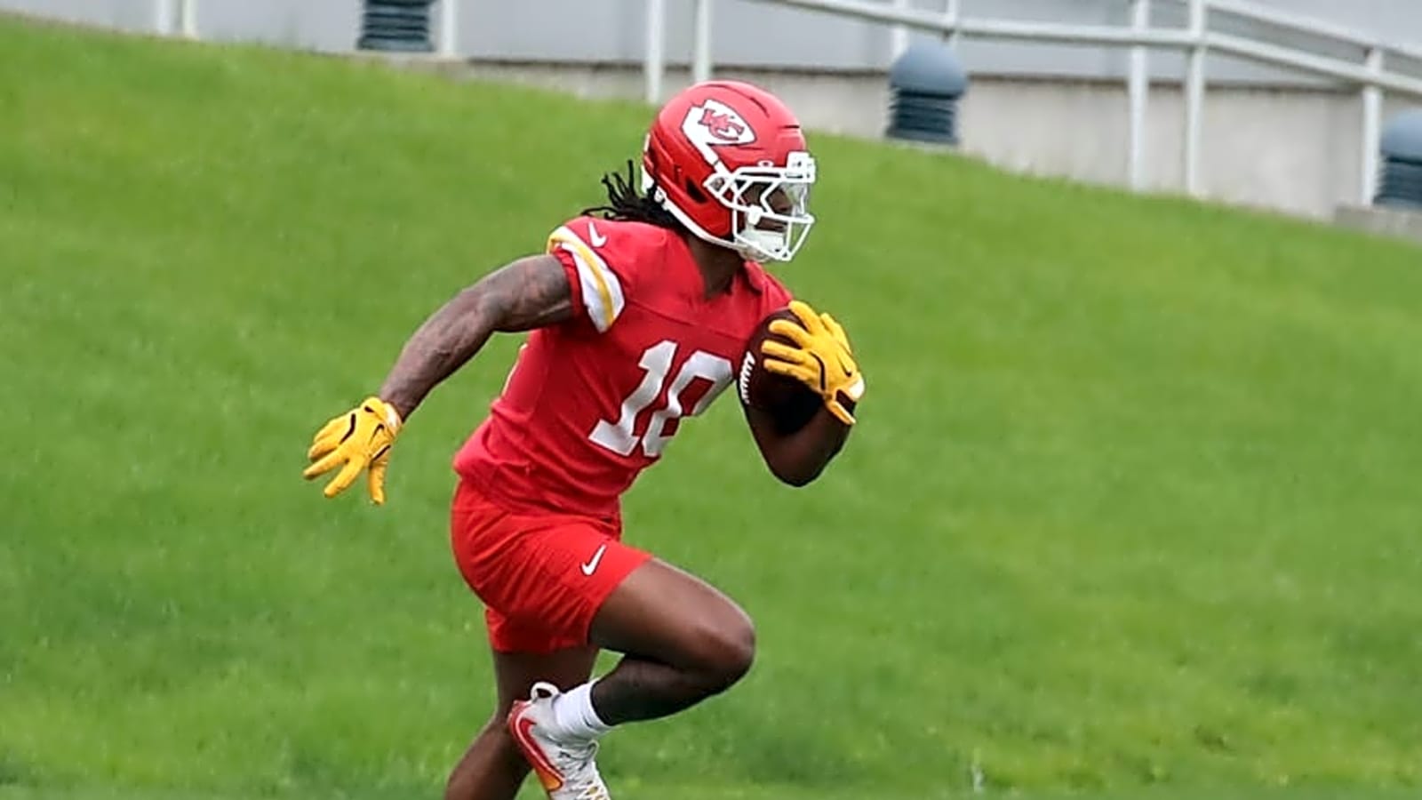 Chiefs brace for free agent hits as 2022 draft class nears payday