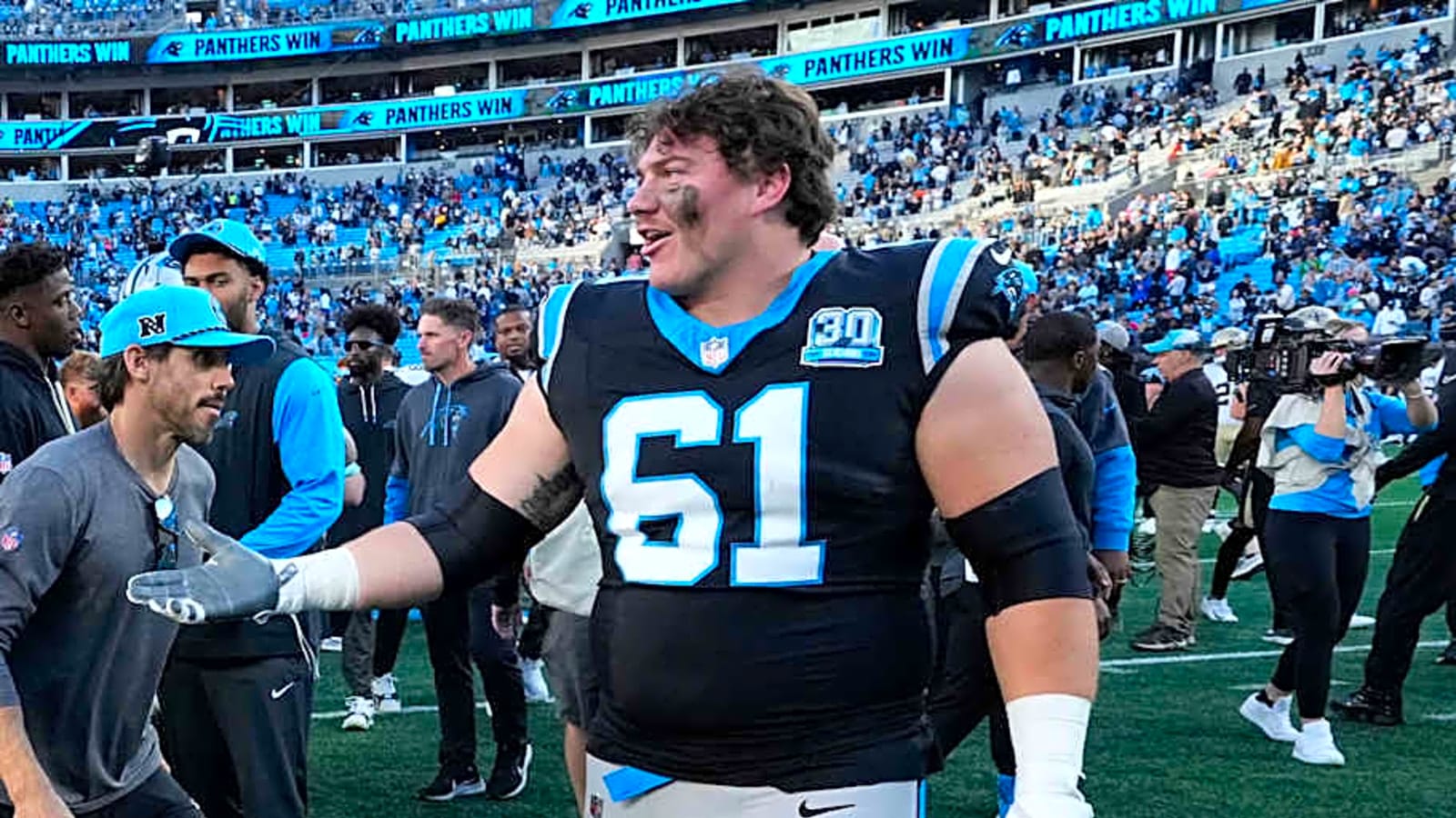 Texans Sign Former Panthers Offensive Lineman