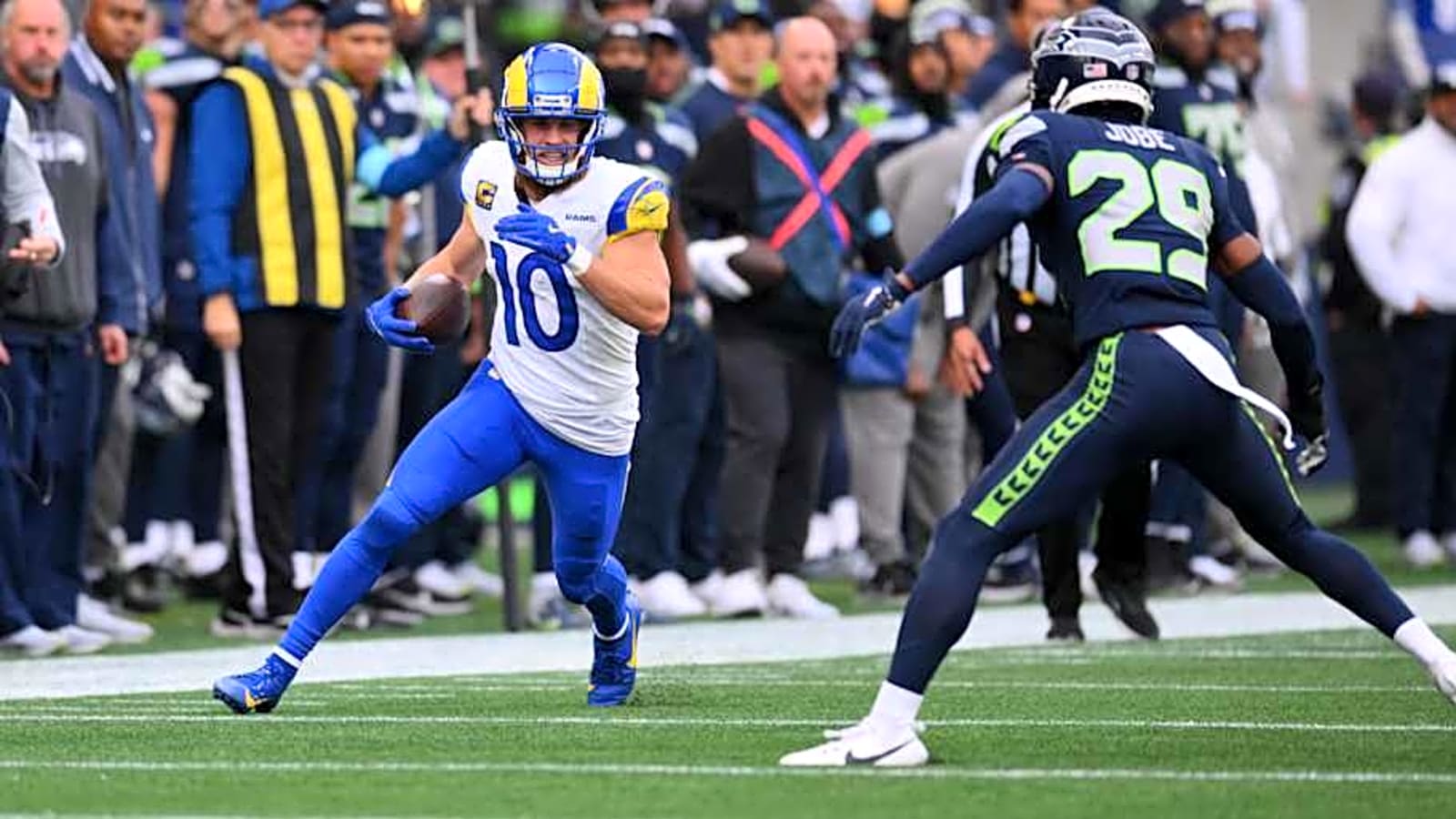 Analyst calls Seahawks&#39; big free agent signing one of NFL&#39;s worst moves in 2025