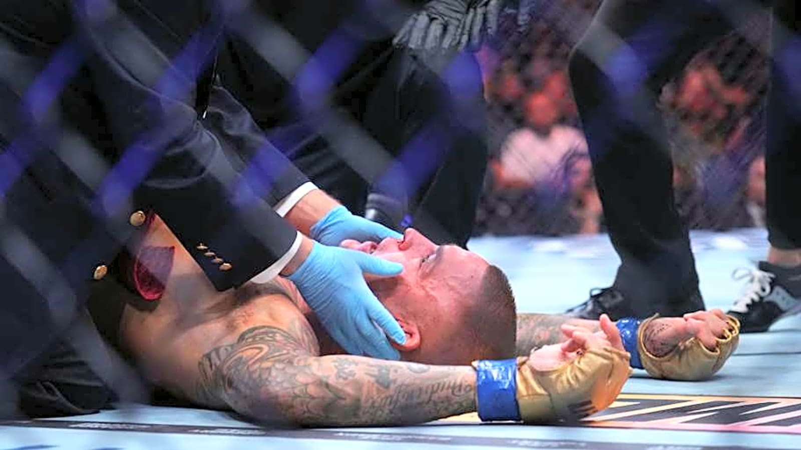 Dustin Poirier was knocked out by UFC 318 main card fighter in 2016