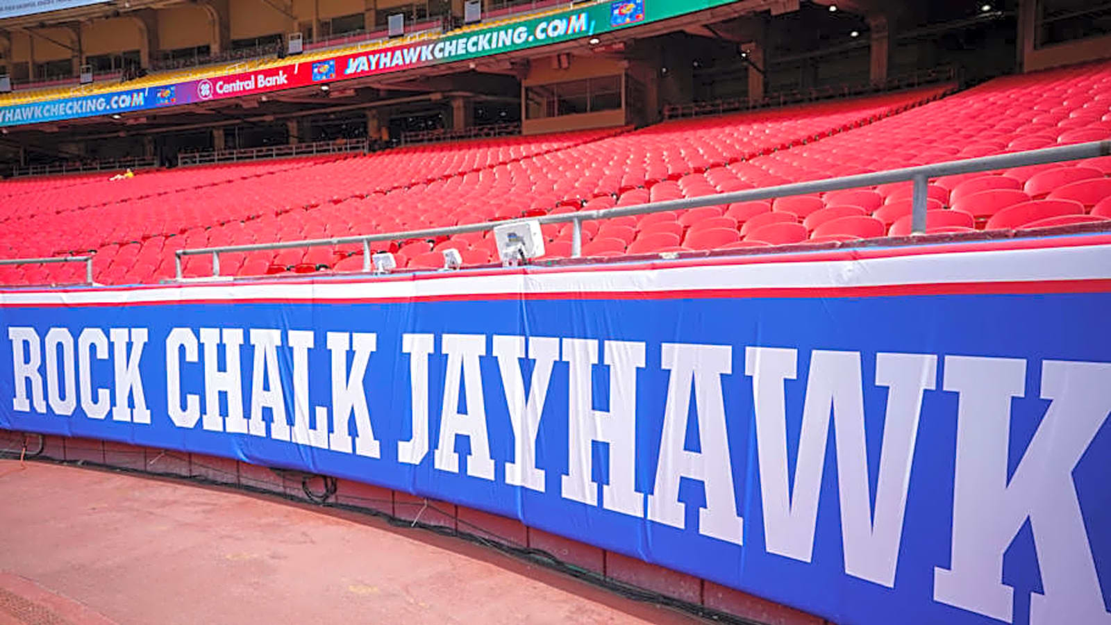Kansas Baseball Takes Opening Series vs UTRGV