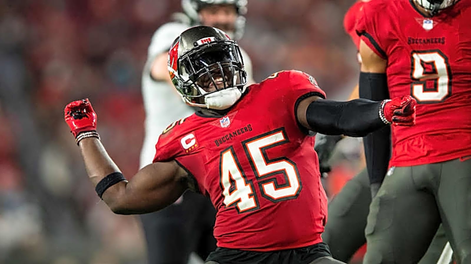 Devin White thanks Bucs fanbase after recent Jason Licht criticism