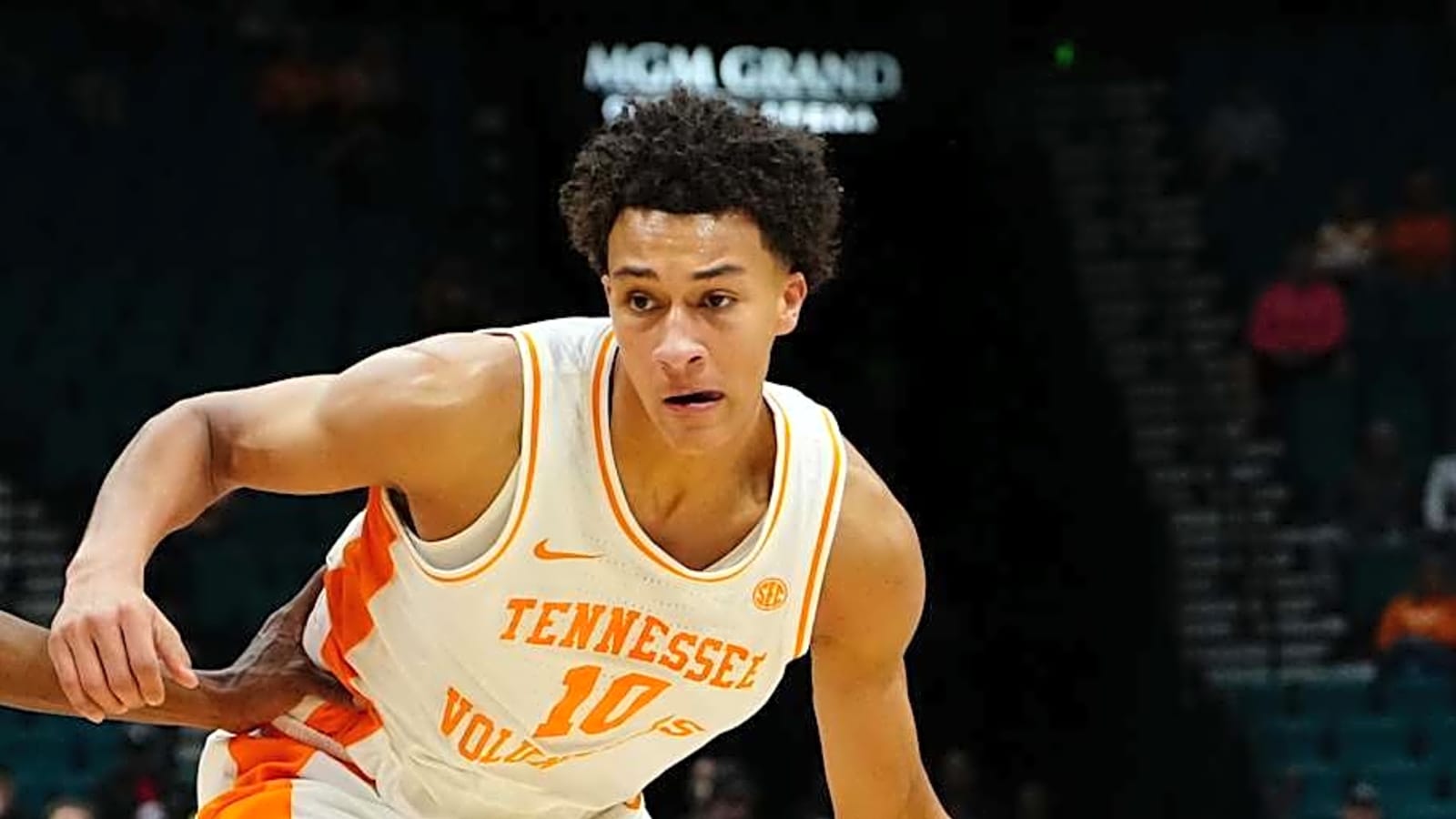 Tennessee&#39;s Nate Ament Dominates Rutgers in Volunteers&#39; Win