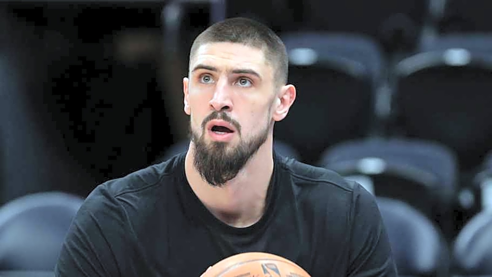 Ex-Knick Alex Len Joins List of Free Agent Centers for NBA to Consider