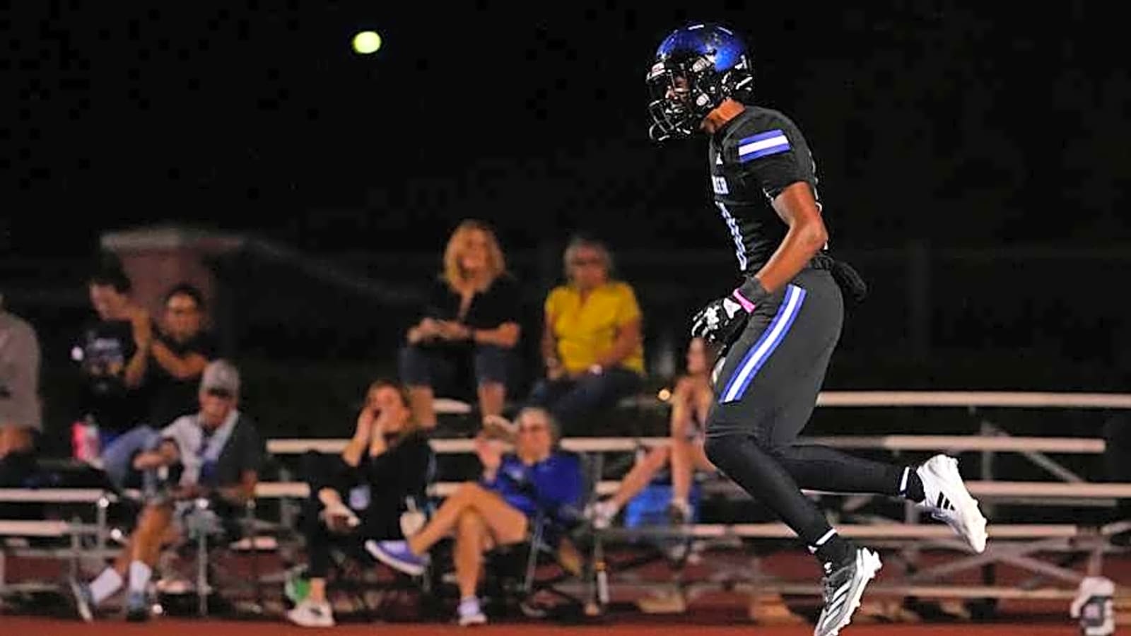Lance Leipold and Kansas Extend Offer to 2027 Wideout Jai Jones