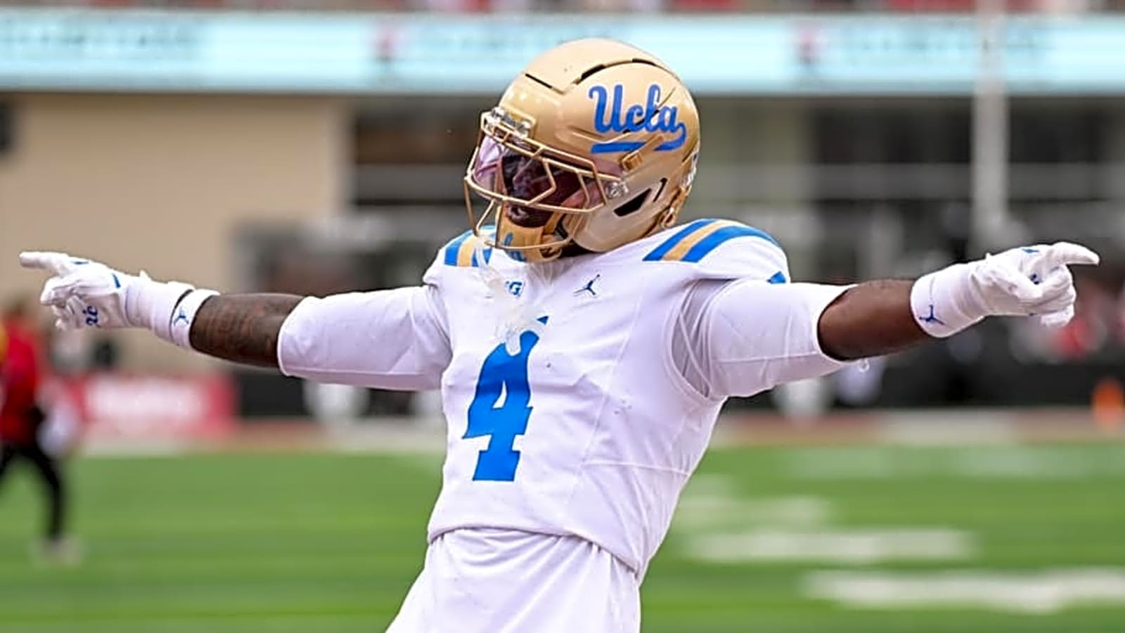 UCLA Extends Offer to Talented 2027 Defensive Back