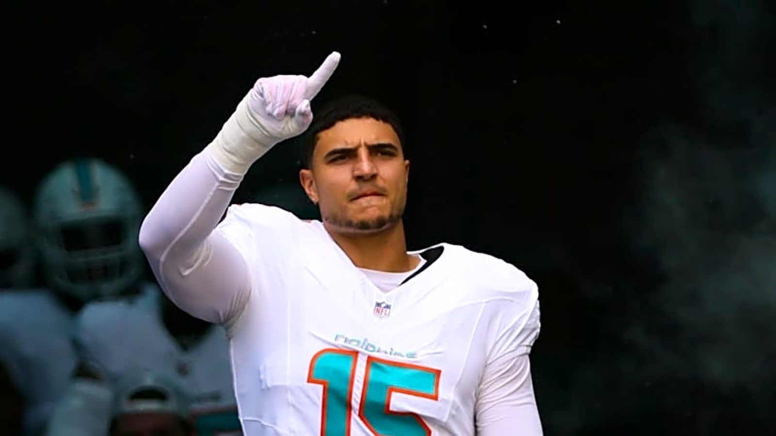 Bucs named possible landing spot for Dolphins’ $27 million ex-first rounder