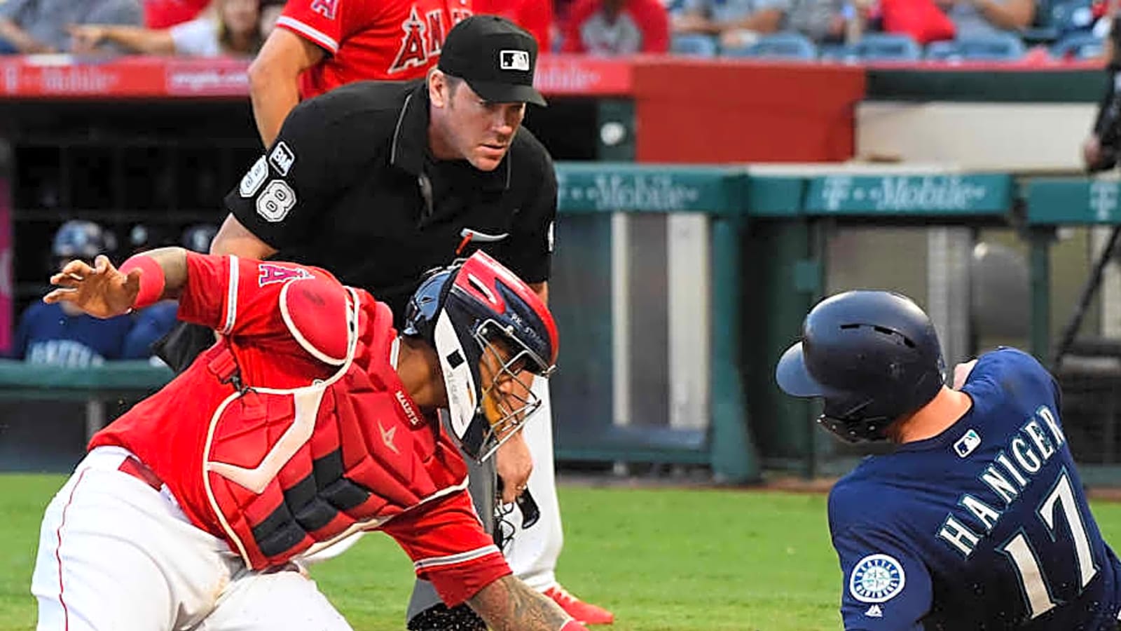 Former Angels Catcher to Retire at End of 2025 Season