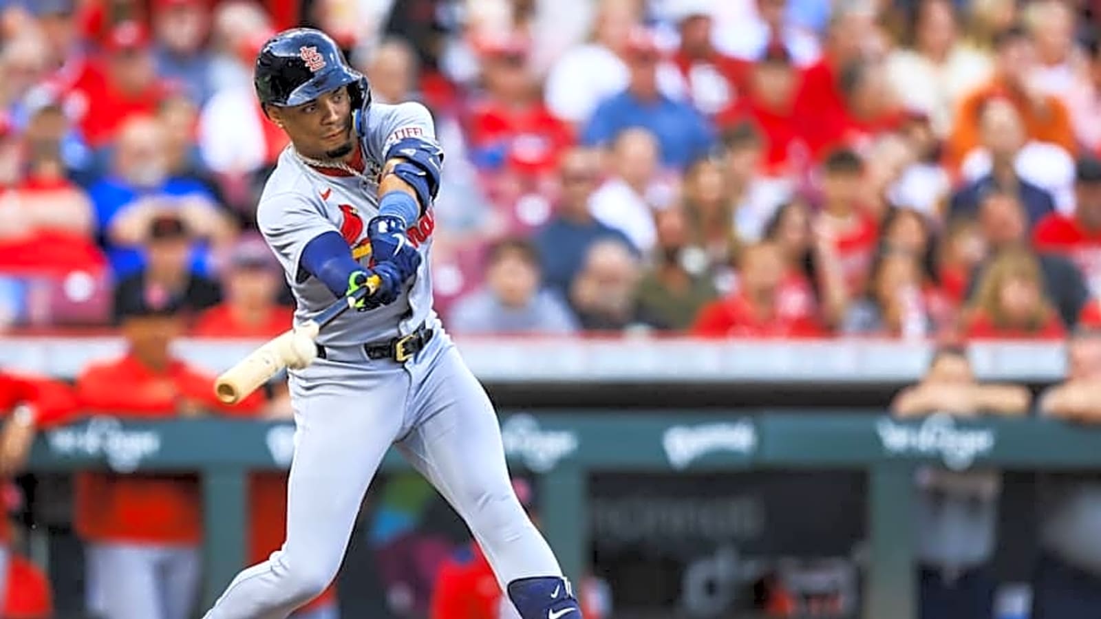 Cardinals Young Shortstop Predicted To Win Gold Glove Award