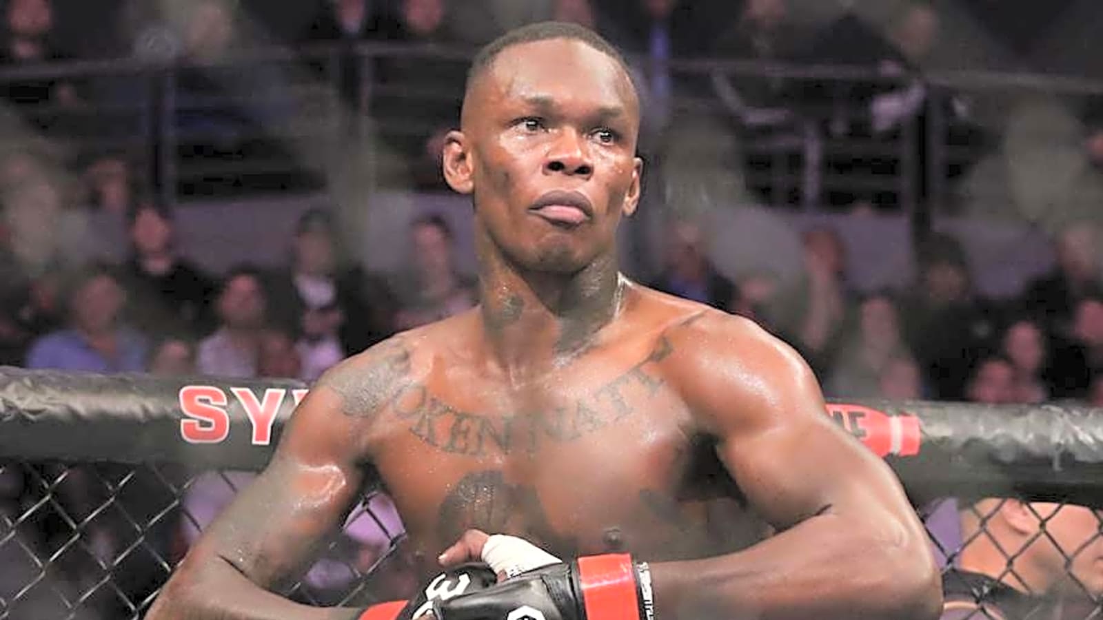 Israel Adesanya sends strong message to Tom Aspinall about next fight