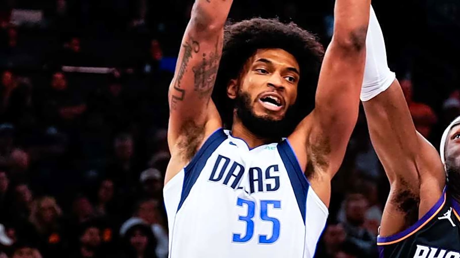 Knicks Should Keep Tabs on Mavericks Buyout Candidate