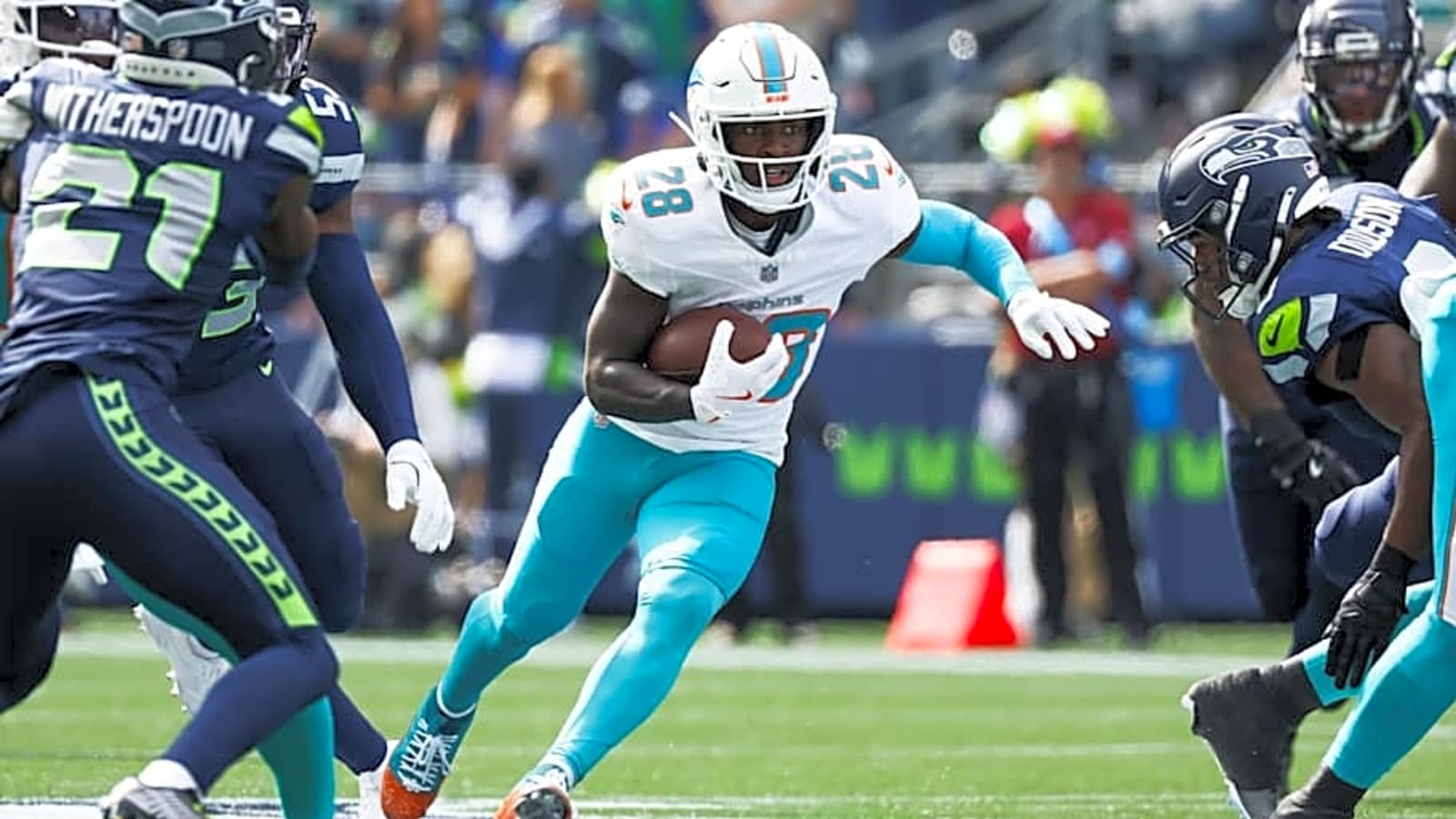 Seahawks Should Trade for Dolphins Star After Jaylen Waddle Blockbuster