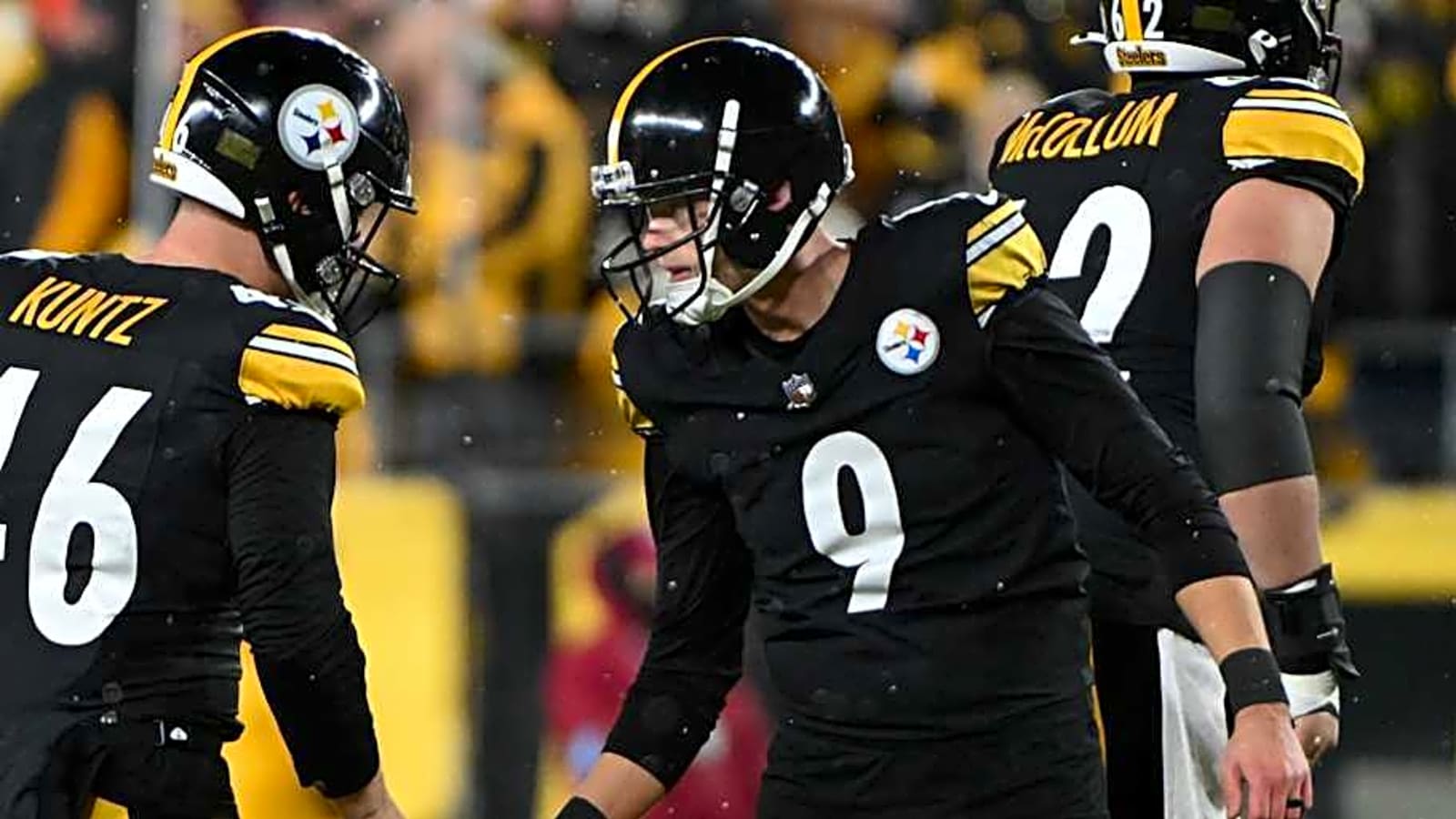 Steelers All-Pro Kicker Ends Hold-In