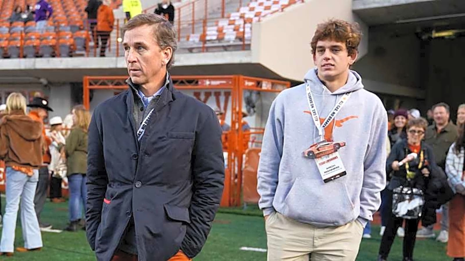 Arch Manning's dad offers eye-opening message about criticism from college football world